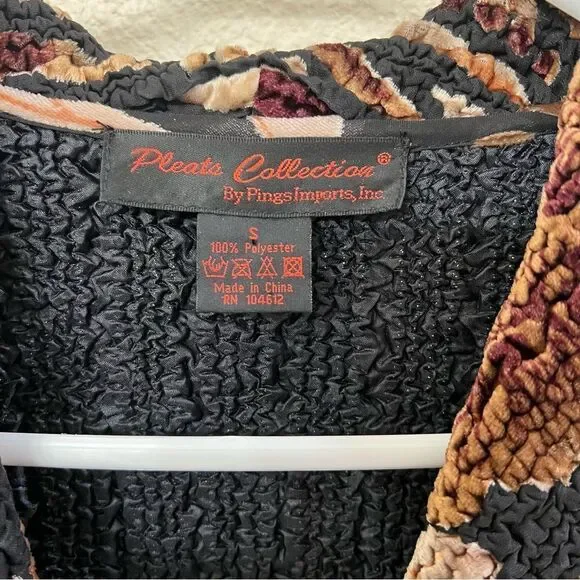 Pleats Collection Long Sleeve Accordion Blazer Size Small - Picture 5 of 5